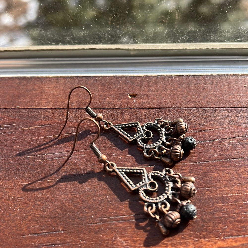 Chandelier earrings